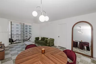 401 Ocean Dr #810, Miami Beach, FL 33139 - Photo 2