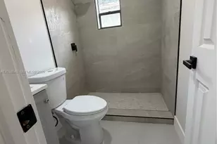 [Address not provided], Opa-Locka, FL 33054 - Photo 10