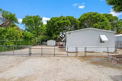268 King Ave, Key Largo, FL 33037 - Photo 2