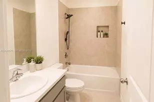 437 NE 13th St, Florida City, FL 33034 - Photo 14