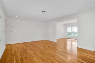 1100 S Alhambra Cir, Coral Gables, FL 33146 - Photo 8