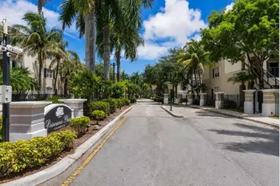 5880 W Sample Rd #203, Coral Springs, FL 33067 - Photo 20