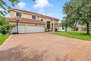 10214 NW 54th Pl, Coral Springs, FL 33076 - Photo 4