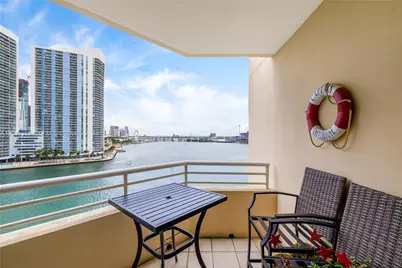 888 Brickell Key Dr #1010, Miami, FL 33131 - Photo 6