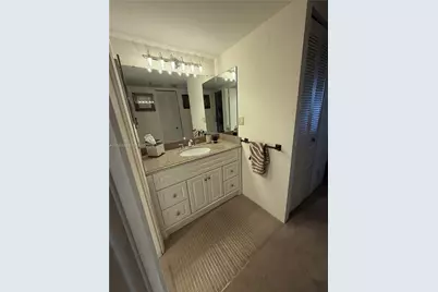20335 W Country Club Dr #1105, Aventura, FL 33180 - Photo 10