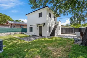 1824 NW 47th St, Miami, FL 33142 - Photo 10