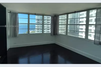 801 Brickell Bay Dr #765, Miami, FL 33131 - Photo 12