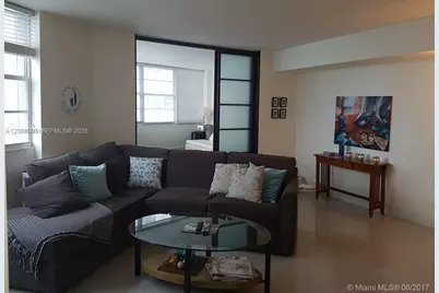 801 Brickell Bay Dr #765, Miami, FL 33131 - Photo 10