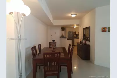801 Brickell Bay Dr #765, Miami, FL 33131 - Photo 2
