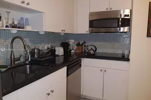 801 Brickell Bay Dr, Miami, FL 33131 - Photo 4
