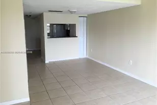315 NW 109th Ave, Miami, FL 33172 - Photo 8