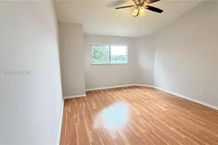 3433 NW 44th St, Oakland Park, FL 33309 - Photo 6