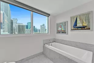 244 Biscayne Blvd, Miami, FL 33132 - Photo 18