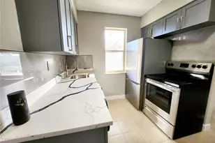 191 SW 15th St, Pompano Beach, FL 33060 - Photo 1