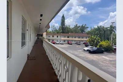 1860 Venice Park Dr #208, North Miami, FL 33181 - Photo 1