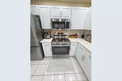 10877 NW 8th St, Pembroke Pines, FL 33026 - Photo 36
