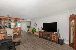 4800 Hillcrest Ln, Hollywood, FL 33021 - Photo 16