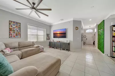 1531 SW 194th Ter, Pembroke Pines, FL 33029 - Photo 4
