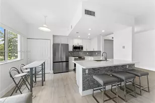 7715 Yardley Dr, Tamarac, FL 33321 - Photo 2