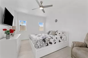 7715 Yardley Dr, Tamarac, FL 33321 - Photo 10