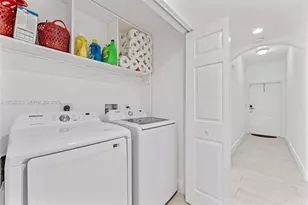 7715 Yardley Dr, Tamarac, FL 33321 - Photo 18