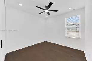 1112 Seagrape Dr, Other City - In The State Of Florida, FL 33570 - Photo 44