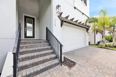 1112 Seagrape Drive, Other City - In The State Of Florida, FL 33570 - Photo 10
