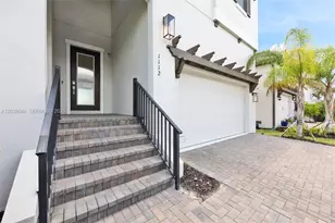 1112 Seagrape Dr, Other City - In The State Of Florida, FL 33570 - Photo 10