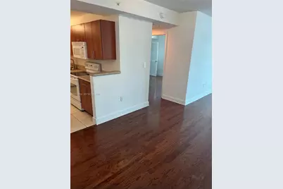 7501 E Treasure Dr #8A, North Bay Village, FL 33141 - Photo 6