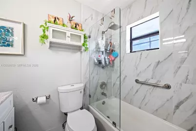 2770 W 60th Pl #202, Hialeah, FL 33016 - Photo 18