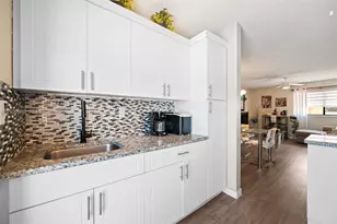 2770 W 60th Pl, Hialeah, FL 33016 - Photo 10