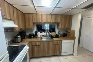 10875 SW 112th Ave, Miami, FL 33176 - Photo 2