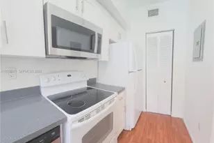 481 NW 84th Ln, Miami, FL 33150 - Photo 2
