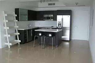 90 SW 3rd St, Miami, FL 33130 - Photo 2