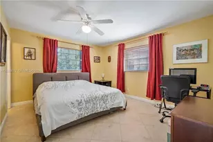 660 Tennis Club Dr, Fort Lauderdale, FL 33311 - Photo 6