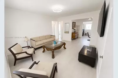 762 Lenox Ave #5, Miami Beach, FL 33139 - Photo 2