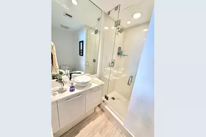 650 NE 32nd St #1404, Miami, FL 33137 - Photo 16