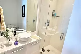 650 NE 32nd St, Miami, FL 33137 - Photo 16