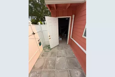 1111 N Victoria Park Rd #1-4, Fort Lauderdale, FL 33304 - Photo 1