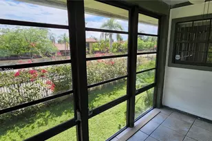 931 NE 199th St, Miami, FL 33179 - Photo 18
