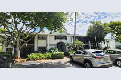 931 NE 199th St #202-22, Miami, FL 33179 - Photo 1