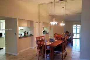 931 NE 199th St, Miami, FL 33179 - Photo 2