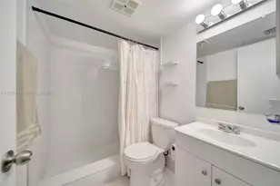 7447 W Sunrise Blvd, Plantation, FL 33313 - Photo 22