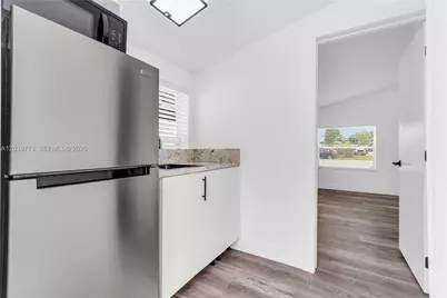 2600 NW 108th St #2, Miami, FL 33167 - Photo 8