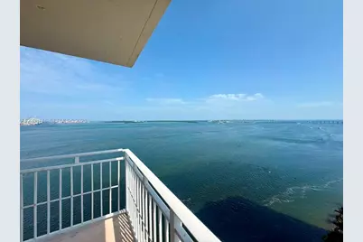 770 Claughton Island Dr #2016, Miami, FL 33131 - Photo 2