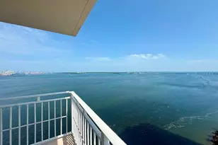 770 Claughton Island Dr, Miami, FL 33131 - Photo 2