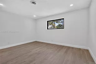 258 SW 8th St, Dania Beach, FL 33004 - Photo 22