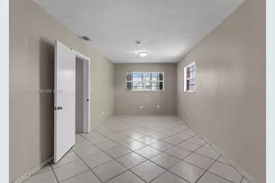 1720 SW 98th Ct, Miami, FL 33165 - Photo 20