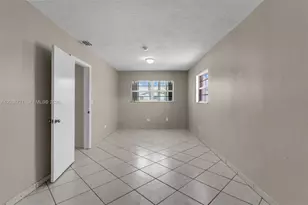 1720 SW 98th Ct, Miami, FL 33165 - Photo 20
