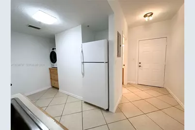 2630 SW 28th St #44, Miami, FL 33133 - Photo 4